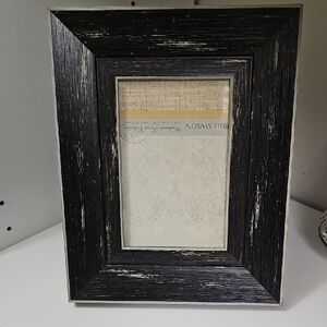 Brand New 4x6 Elegant Black Distressed Photo Frame